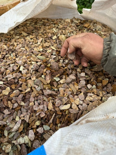 Златолит персиковый декоративная каменная крошка купить в Нижегородской области