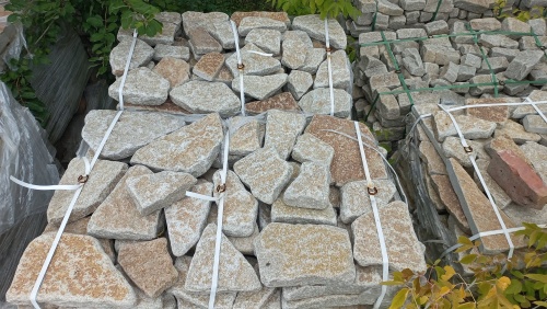 Плитняк гранитный галтованный купить в Нижегородской области