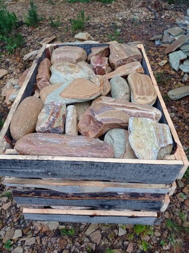 Златолит жёлтый, жёлто-зелёный глыбки и валуны для ланшафтного дизайна купить в Нижегородской области