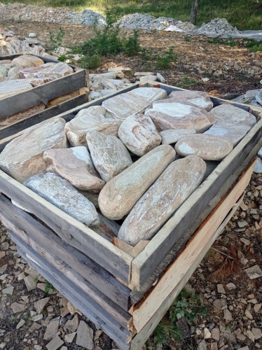 Златолит жёлтый, жёлто-зелёный глыбки и валуны для ланшафтного дизайна купить в Нижегородской области