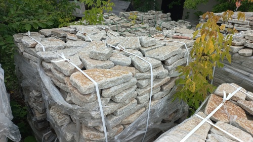 Гранитный плитняк галтованный для парковки купить в Нижегородской области