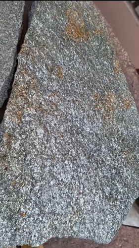 Плитняк златолит серебристый для цоколя, отмостки купить в Нижегородской области