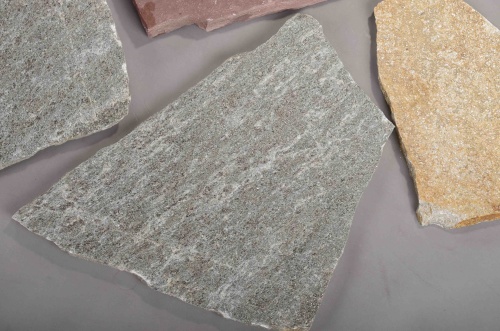 Плитняк златолит Уральский для цоколя, отмостки купить в Нижегородской области