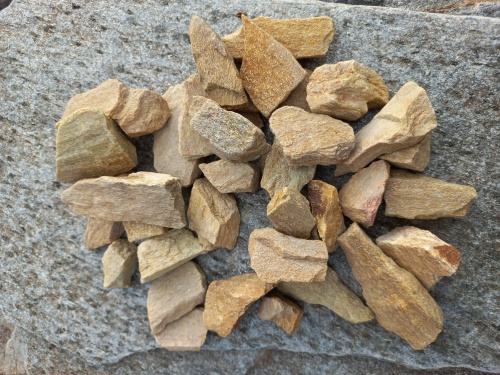 Златолит жёлтый декоративная каменная крошка купить в Нижегородской области