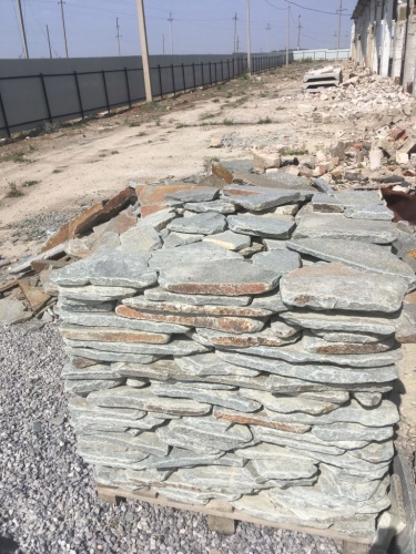 Златолит серебристый галтованный для лестниц купить в Нижегородской области