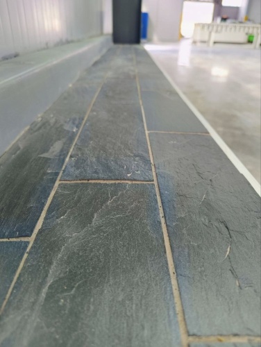 Плитка чёрная из натурального камня фасадная 30 см * 5 см, толщина 7 мм -30 мм купить в Нижегородской области